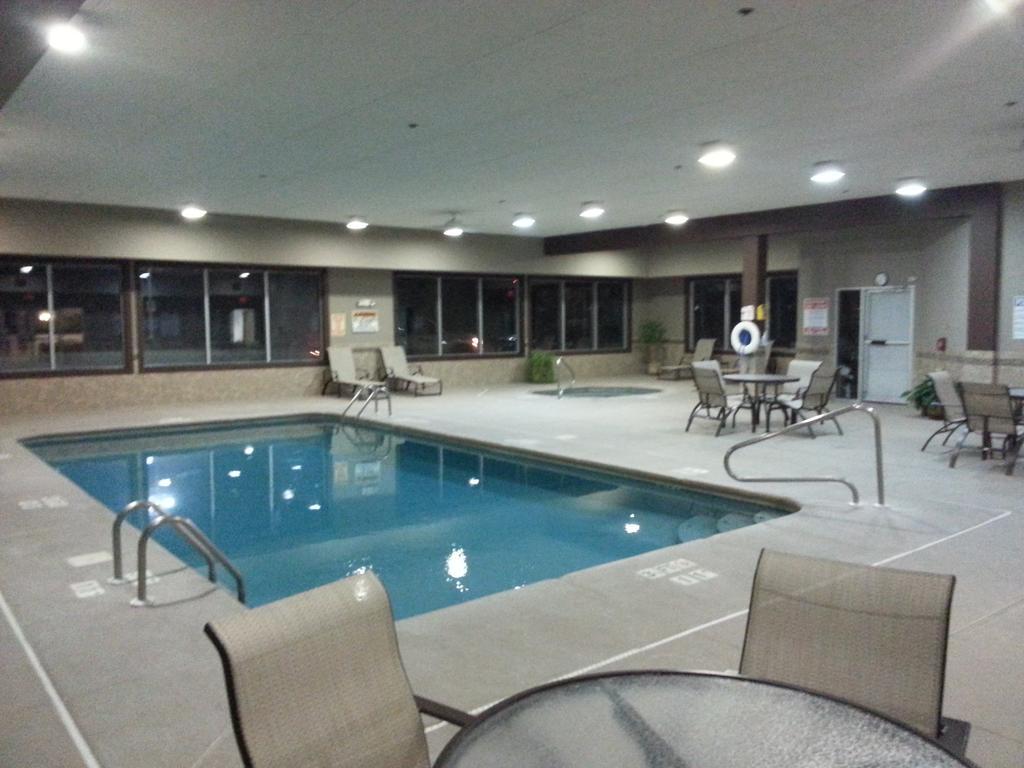 Country Inn & Suites By Radisson, Sidney, Ne ภายนอก รูปภาพ